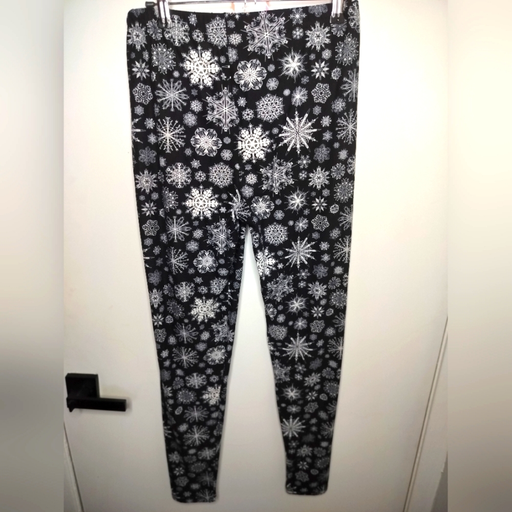 BUTTERY SMOOTH SNOWFLAKE One Sz [12-22]  LEGGINGS NWT